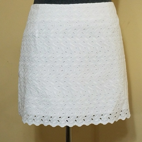 Lilly Pulitzer Dresses & Skirts - Lilly Pulitzer White Tate Skirt Current Eyelet 12